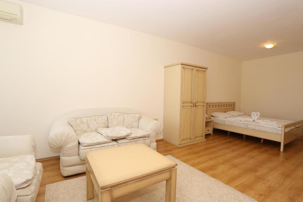 Galeria Holiday Apartments Obzor Zewnętrze zdjęcie