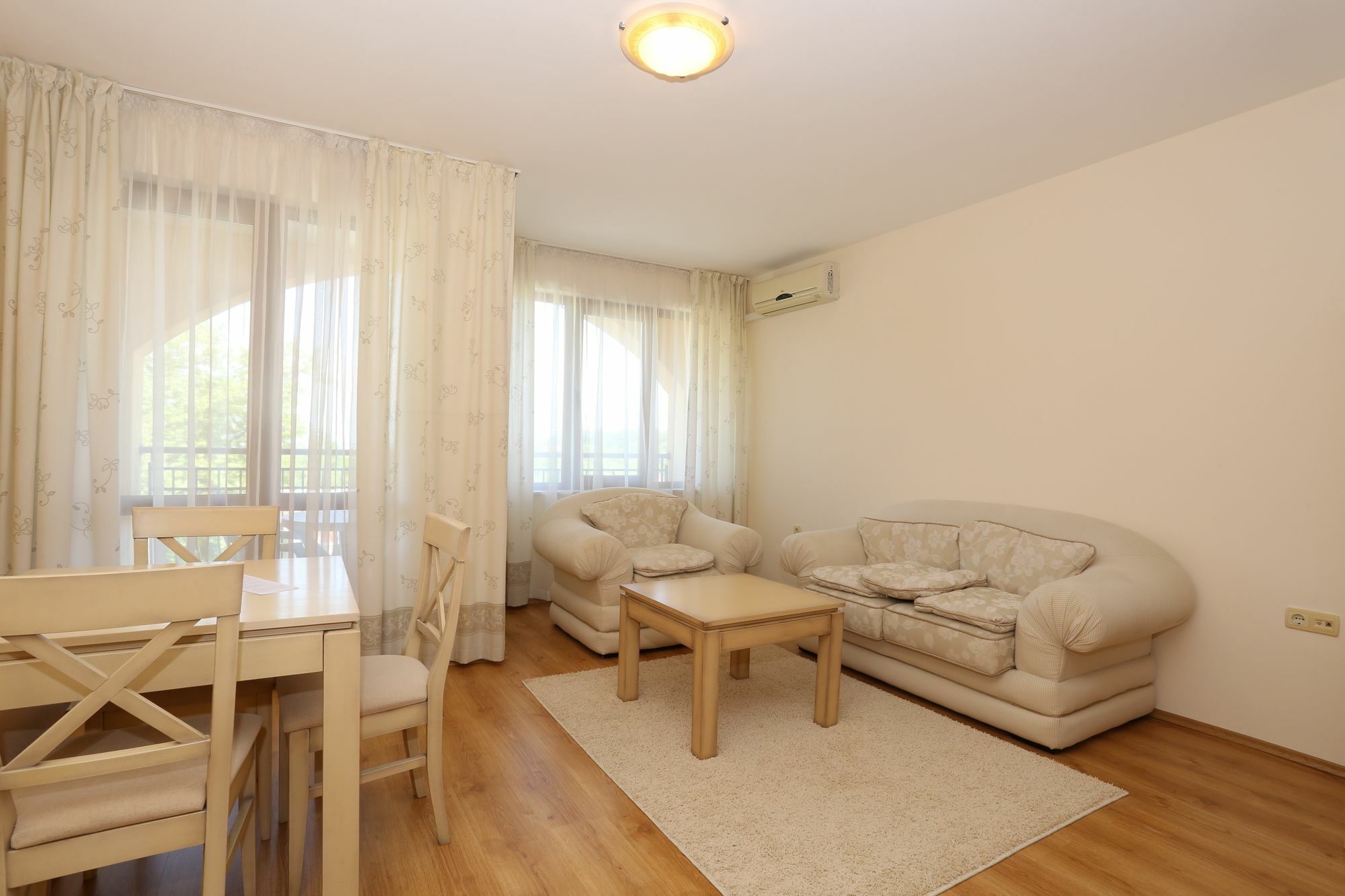 Galeria Holiday Apartments Obzor Zewnętrze zdjęcie